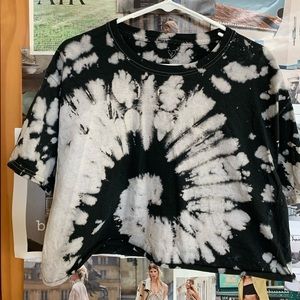 Cropped tie dye tee